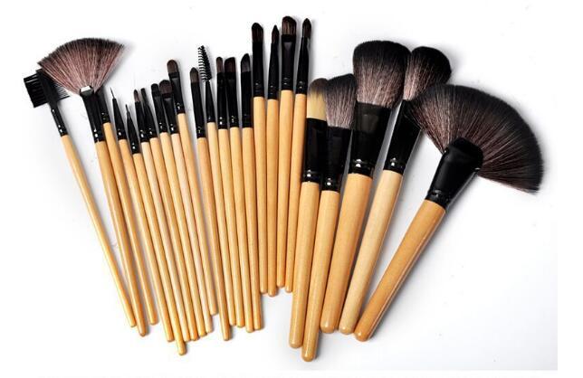 Artistry in Every Stroke: Complete Makeup Brush Set for Flawless Beauty