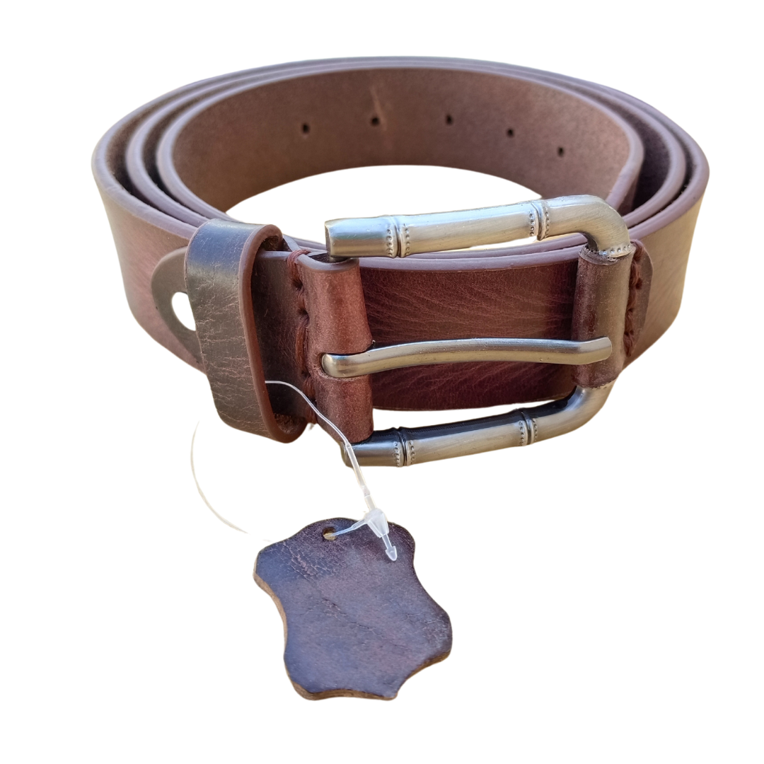 Sophisticated Style: JINUS Brown Leather Belt