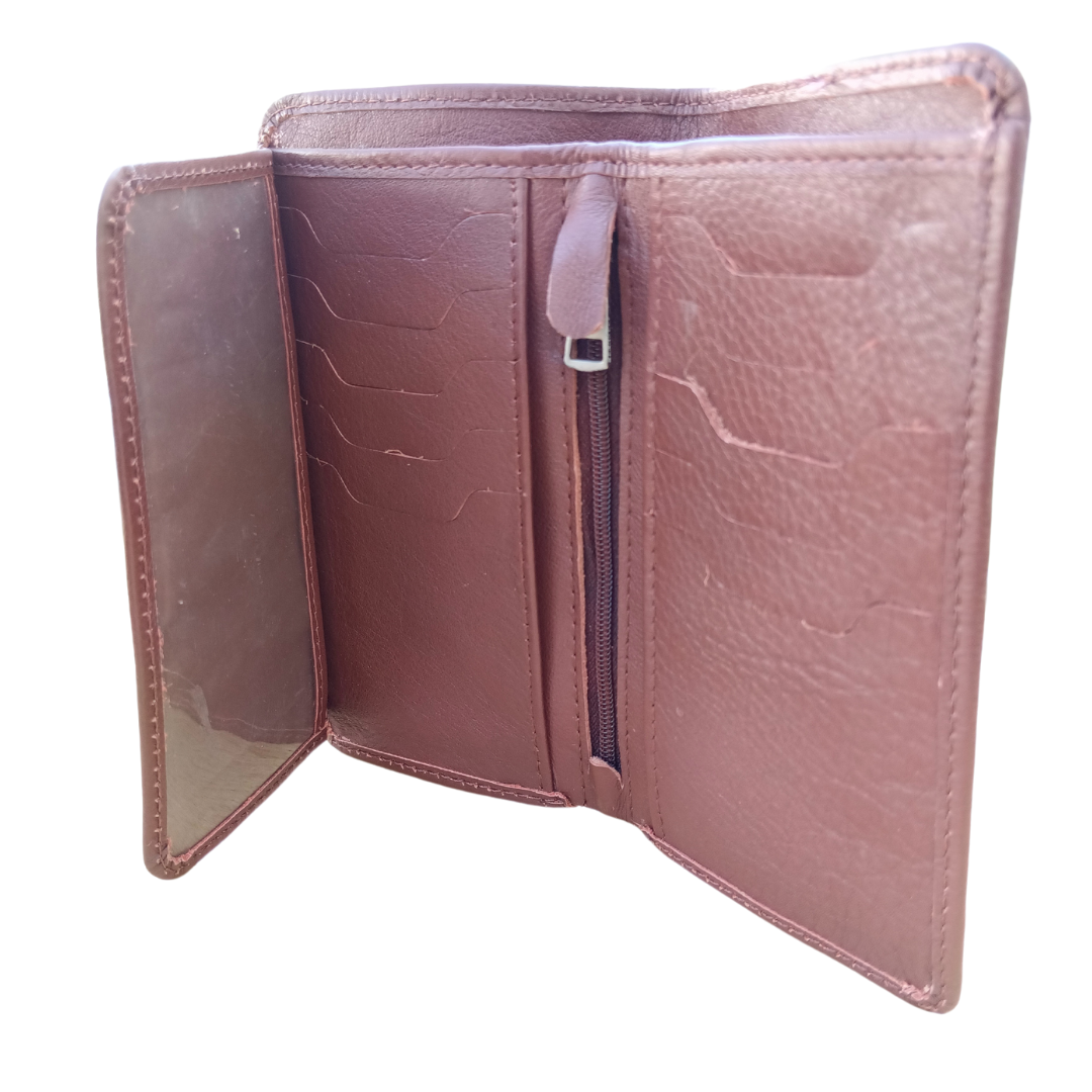 Classic Elegance: JINUS Brown Leather Long Wallet