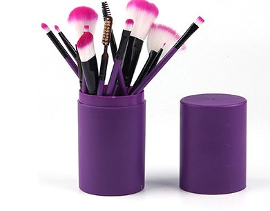 Artistry at Your Fingertips: Deluxe 12-Piece Makeup Brush Set
